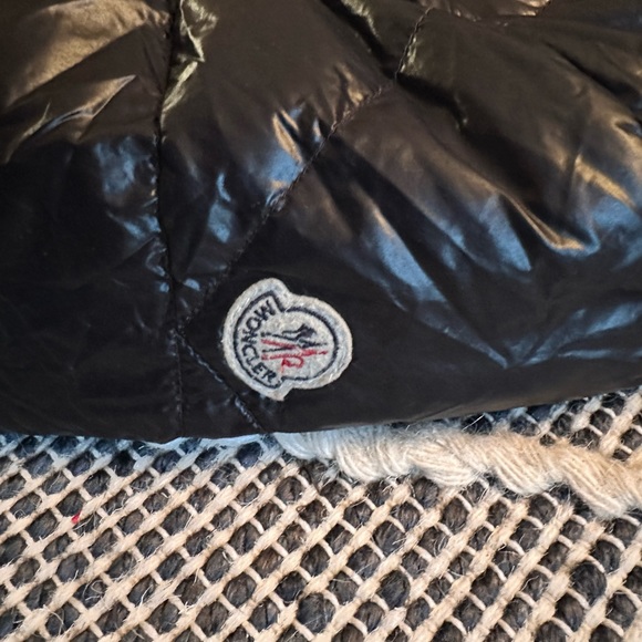 Moncler Down Puffer Jacket - Picture 2 of 6